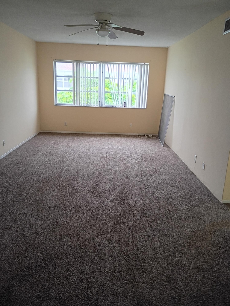 1501 Nw 43rd Avenue - Photo 5
