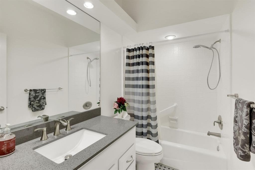7334 Pine Creek Way - Photo 15
