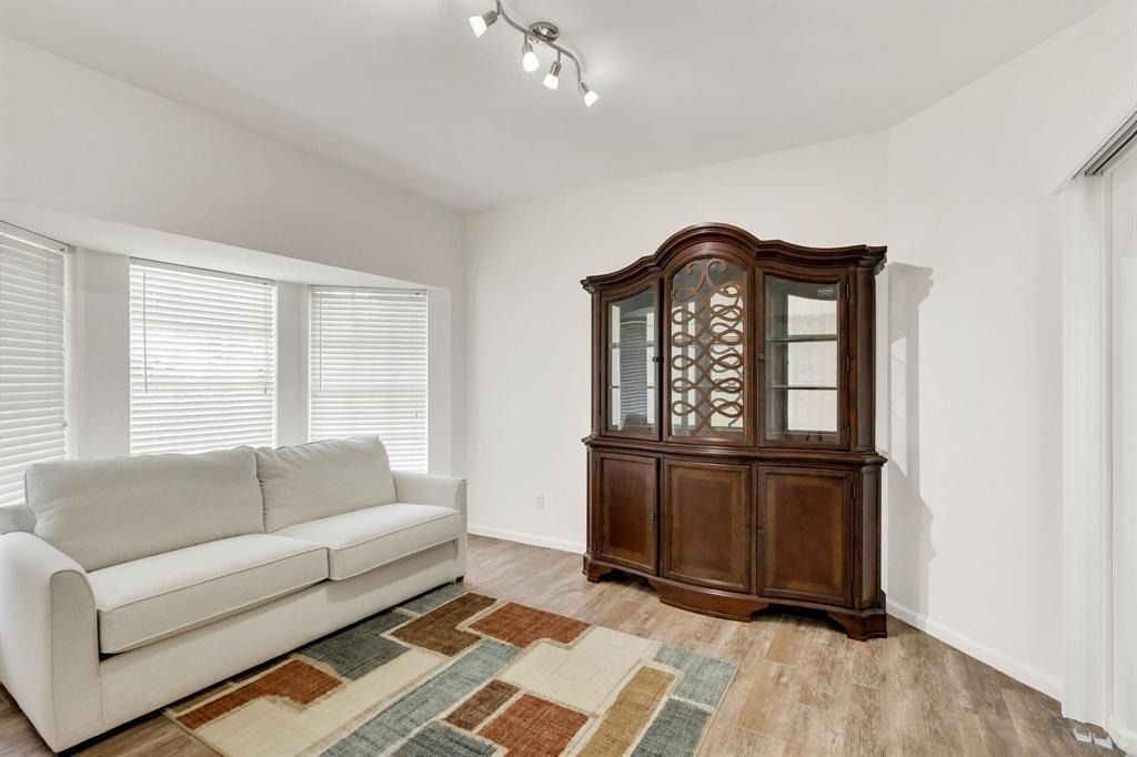 7334 Pine Creek Way - Photo 17