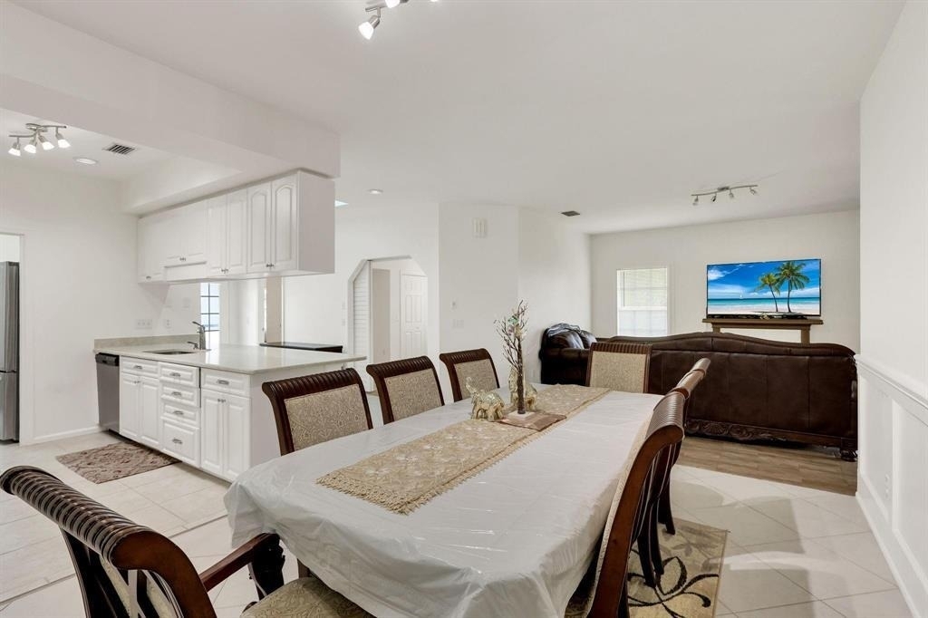 7334 Pine Creek Way - Photo 7