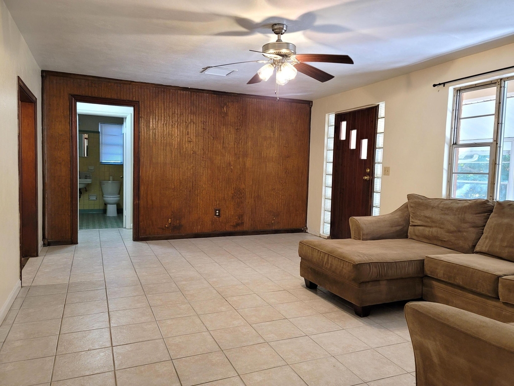 4362 W Midway Road - Photo 8