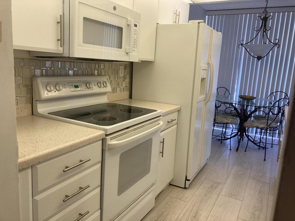 3031 N Ocean Boulevard - Photo 6