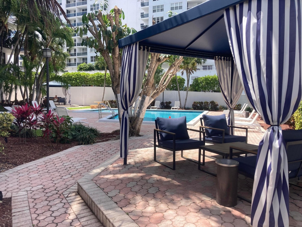 3031 N Ocean Boulevard - Photo 1