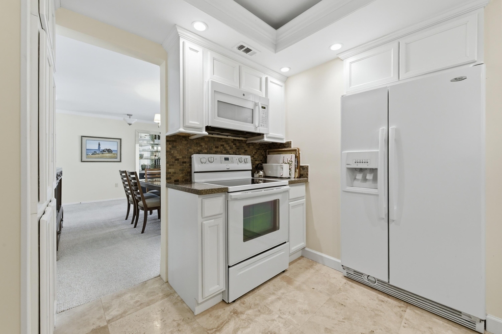 170 N Ocean Boulevard - Photo 15