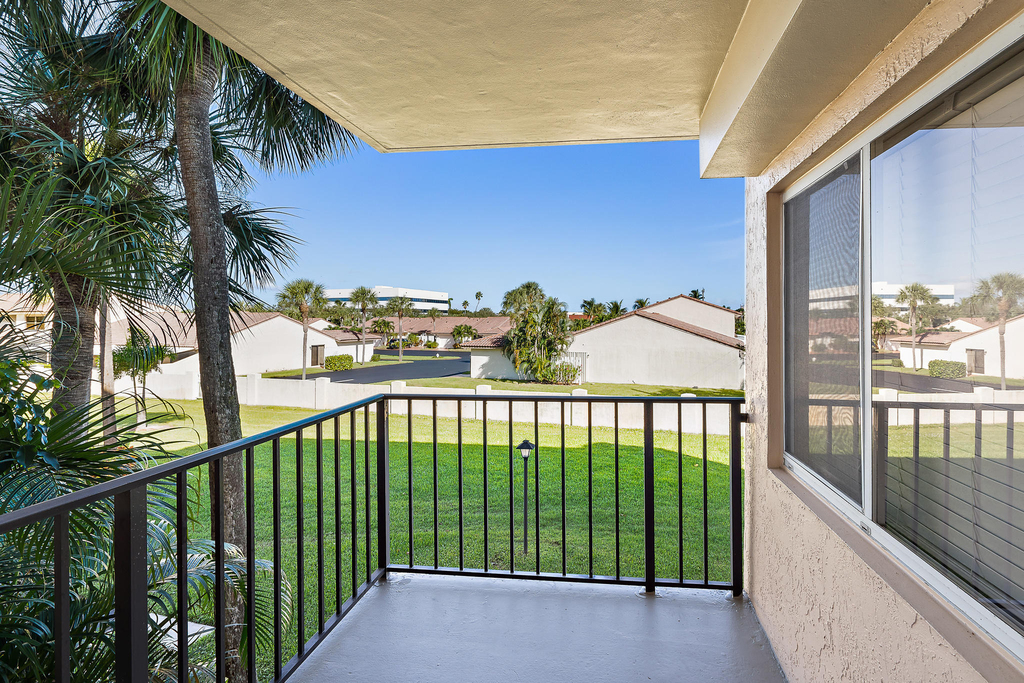 275 Palm Avenue - Photo 22