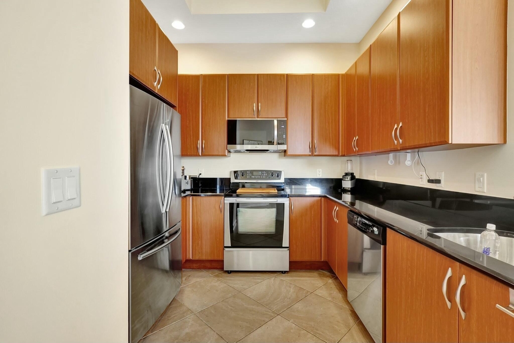 701 S Olive Avenue - Photo 11