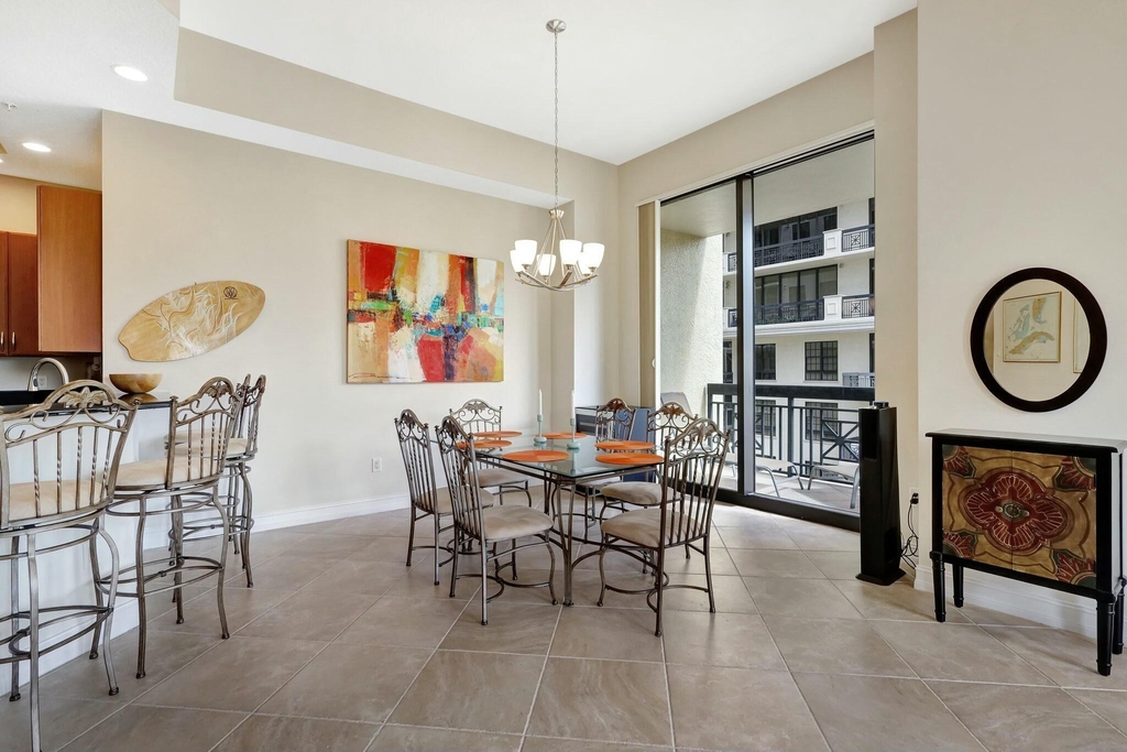 701 S Olive Avenue - Photo 3