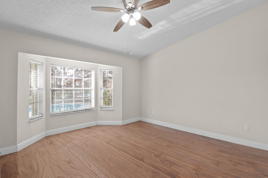 152 Ne Twylite Terrace - Photo 20
