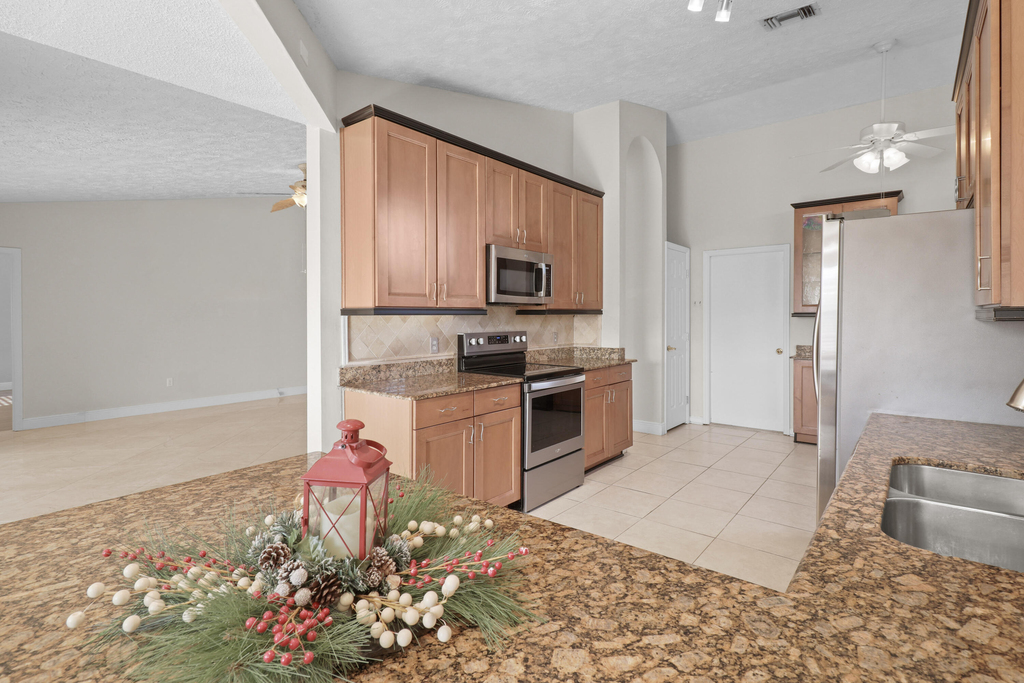 152 Ne Twylite Terrace - Photo 12