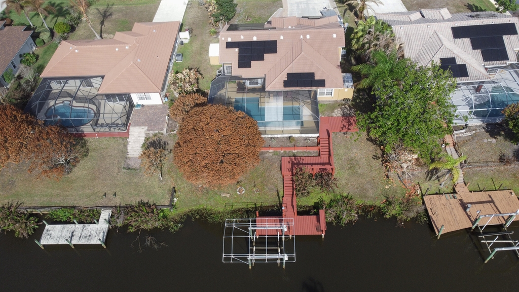 152 Ne Twylite Terrace - Photo 1