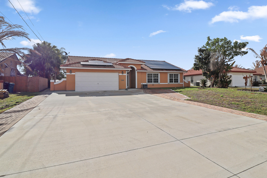 152 Ne Twylite Terrace - Photo 2
