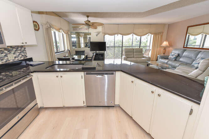 1605 S Us Highway 1 - Photo 6