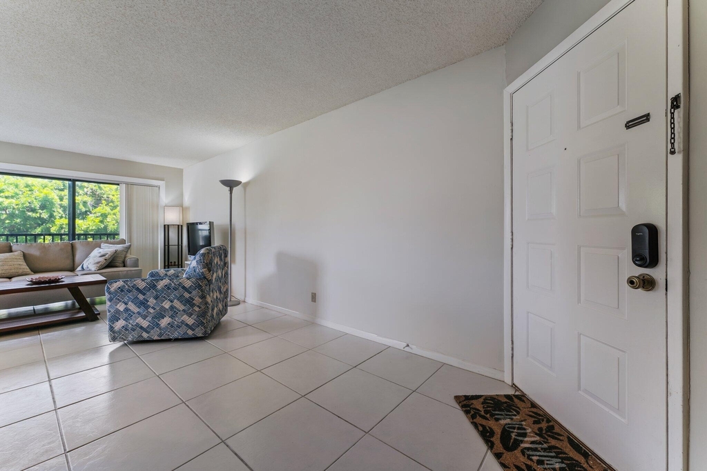 1605 S Us Highway 1 - Photo 5