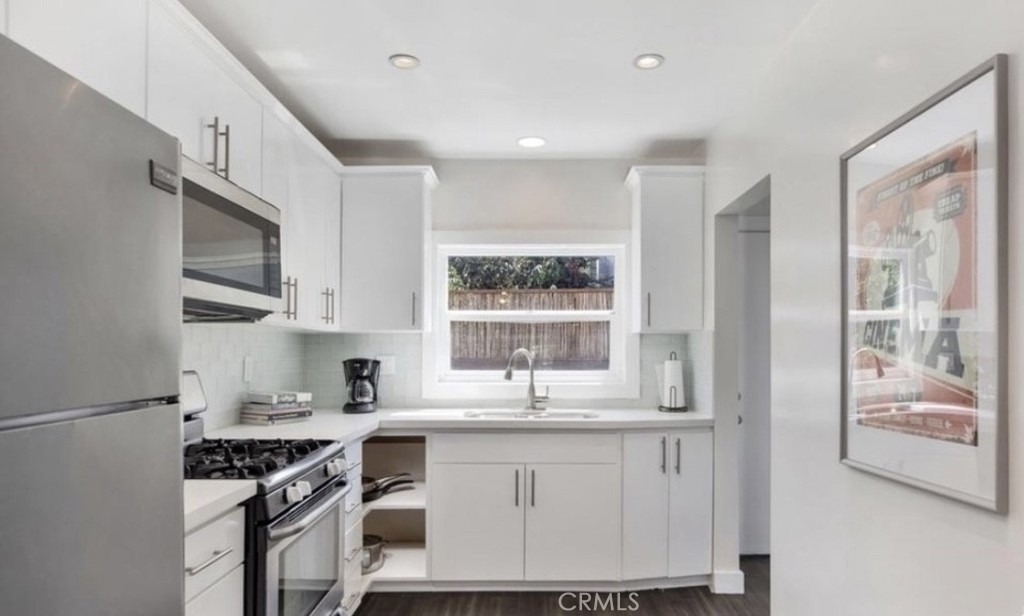 5150 Romaine Street - Photo 7