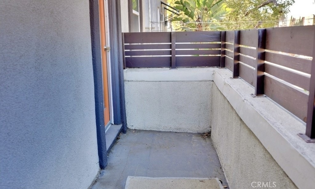 5150 Romaine Street - Photo 14