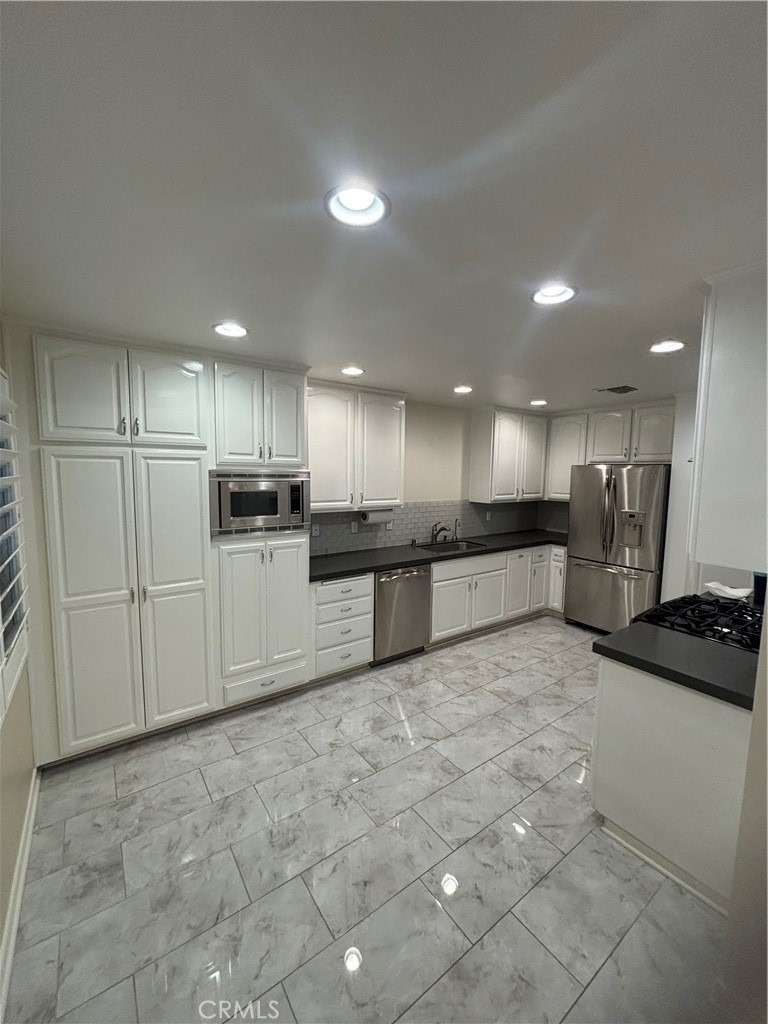 5200 White Oak Avenue - Photo 15