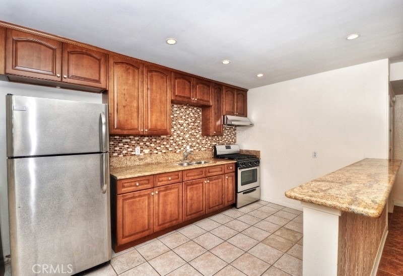 250 Cliff Drive - Photo 4