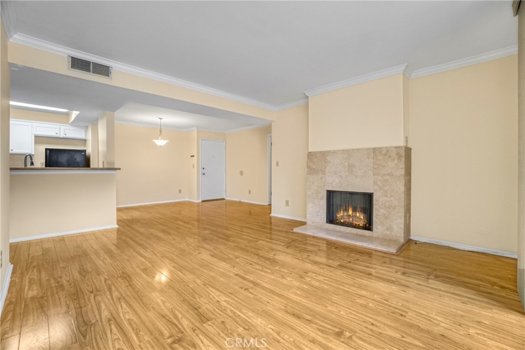 5325 Newcastle Avenue - Photo 8