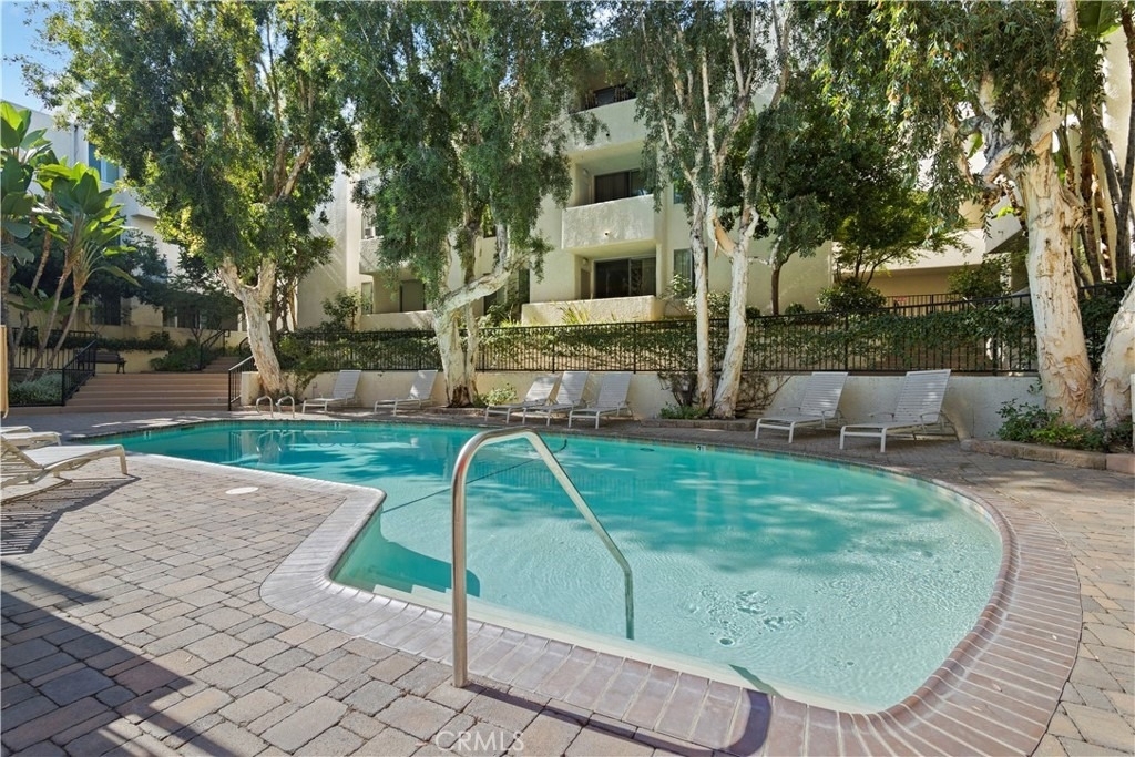 5325 Newcastle Avenue - Photo 25