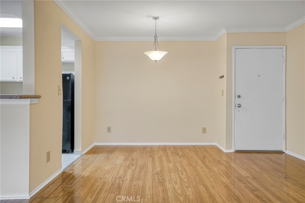 5325 Newcastle Avenue - Photo 1
