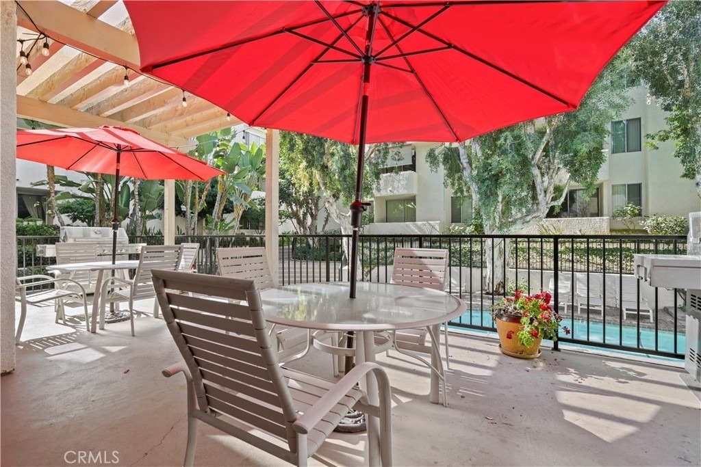 5325 Newcastle Avenue - Photo 24