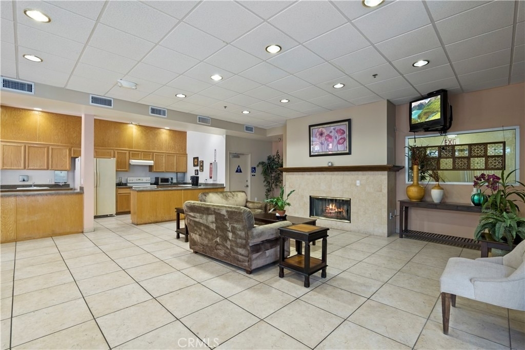 5325 Newcastle Avenue - Photo 20