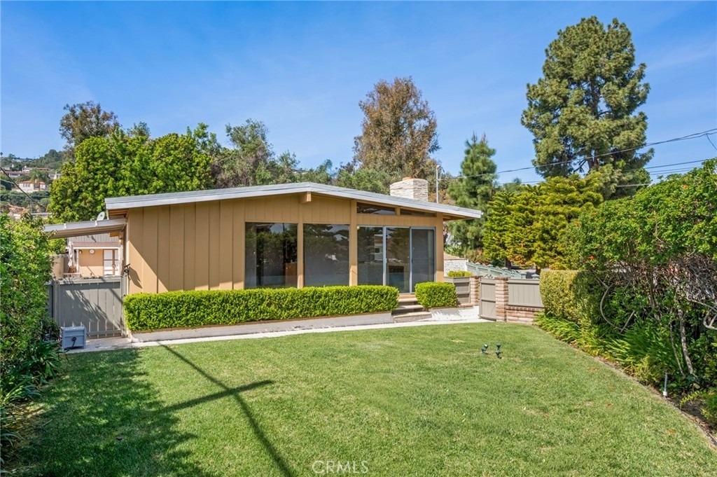 1935 W 1st - Photo 29