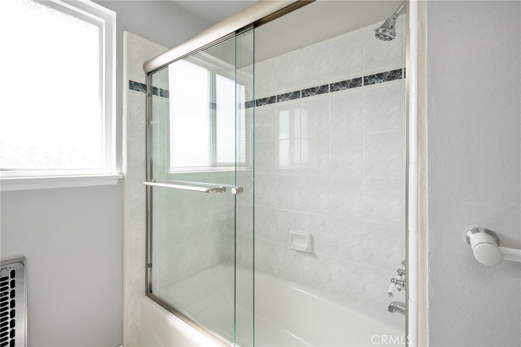 1935 W 1st - Photo 21