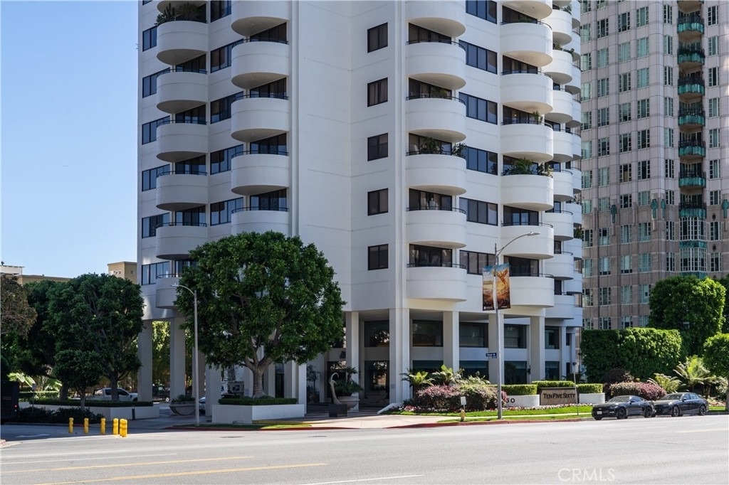 10560 Wilshire Boulevard - Photo 10
