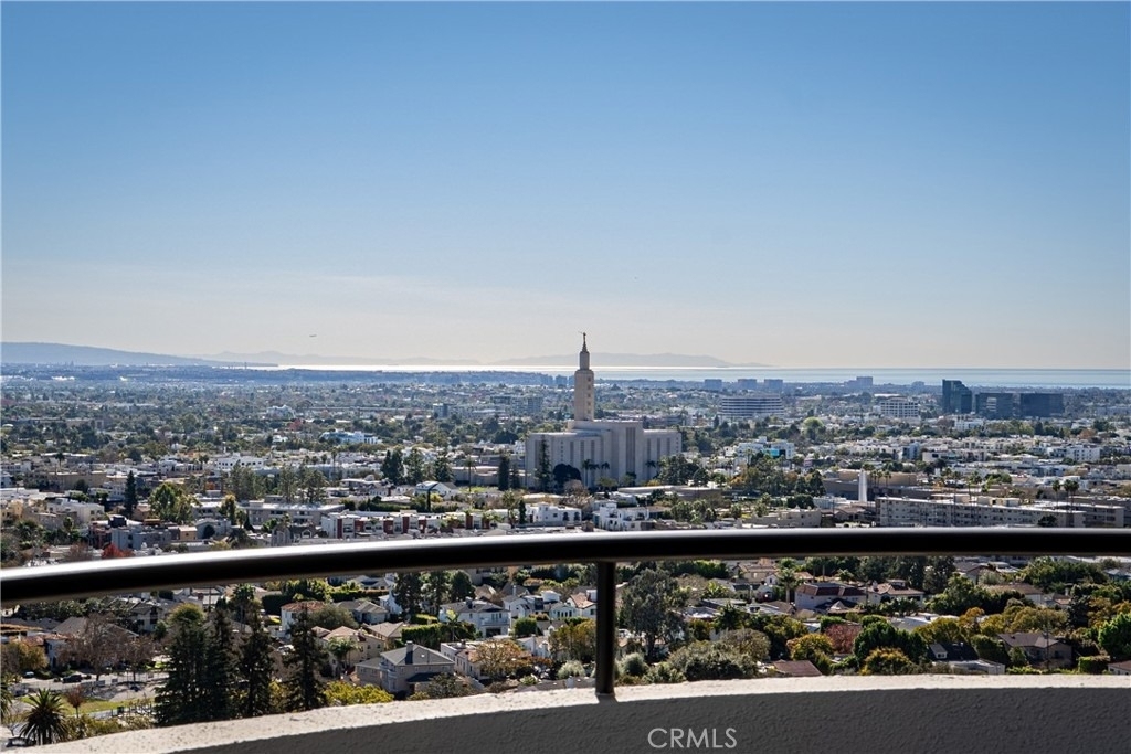 10560 Wilshire Boulevard - Photo 4