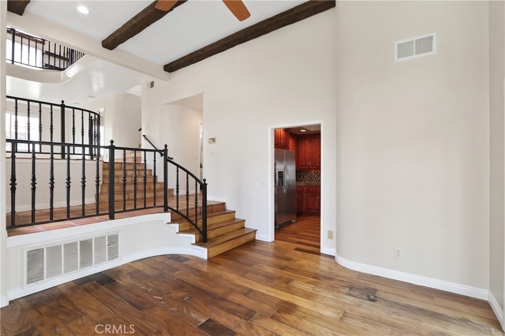 6031 Shadowbrook - Photo 4