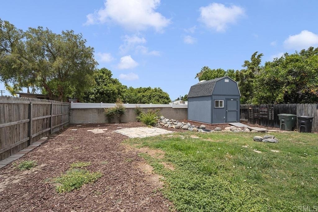 586 Del Mar - Photo 39