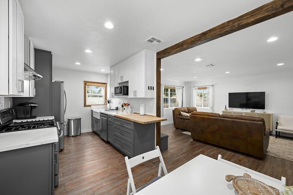 586 Del Mar - Photo 16