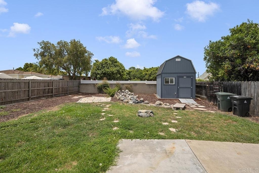 586 Del Mar - Photo 35