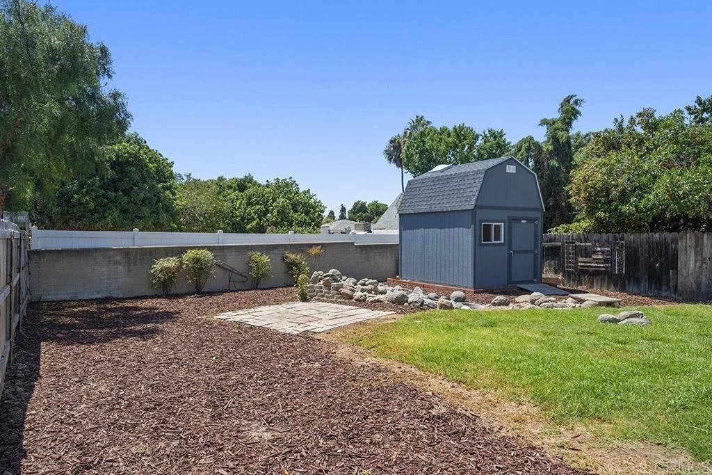 586 Del Mar - Photo 11