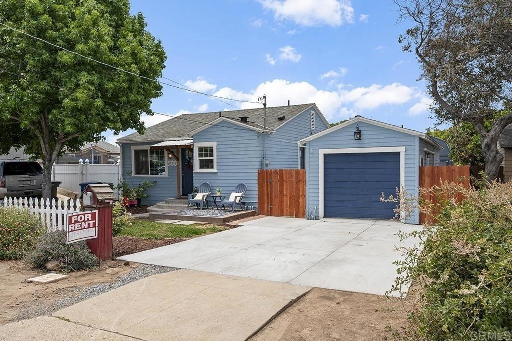 586 Del Mar - Photo 4