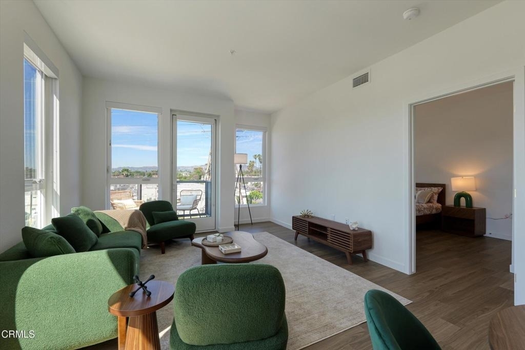 18900 Parthenia Street - Photo 13