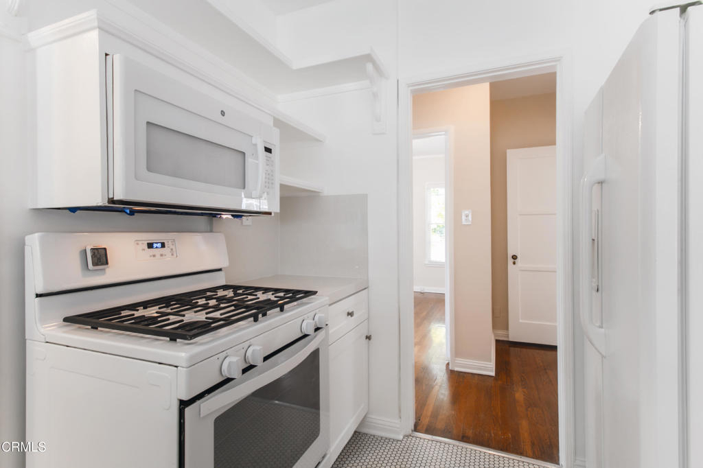 1726 N Vista Street - Photo 9