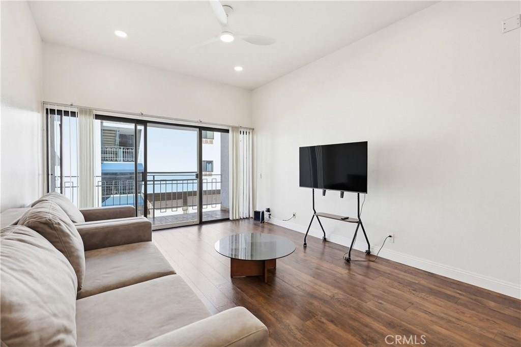 8328 Regents Road - Photo 4