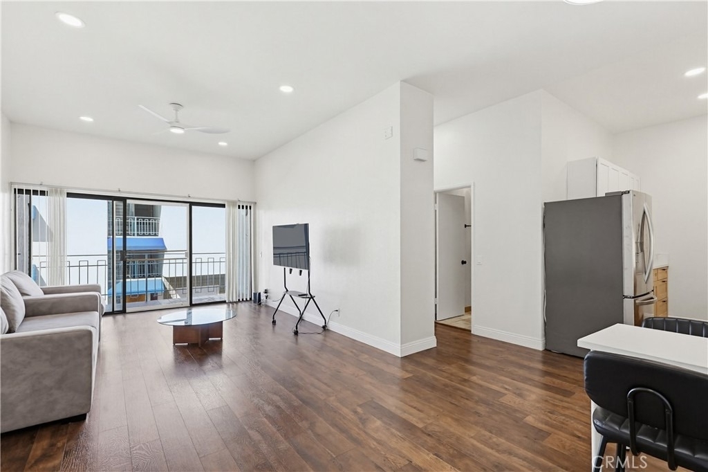 8328 Regents Road - Photo 3