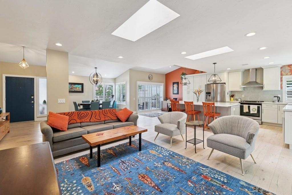 1767 Woodbine Place - Photo 10