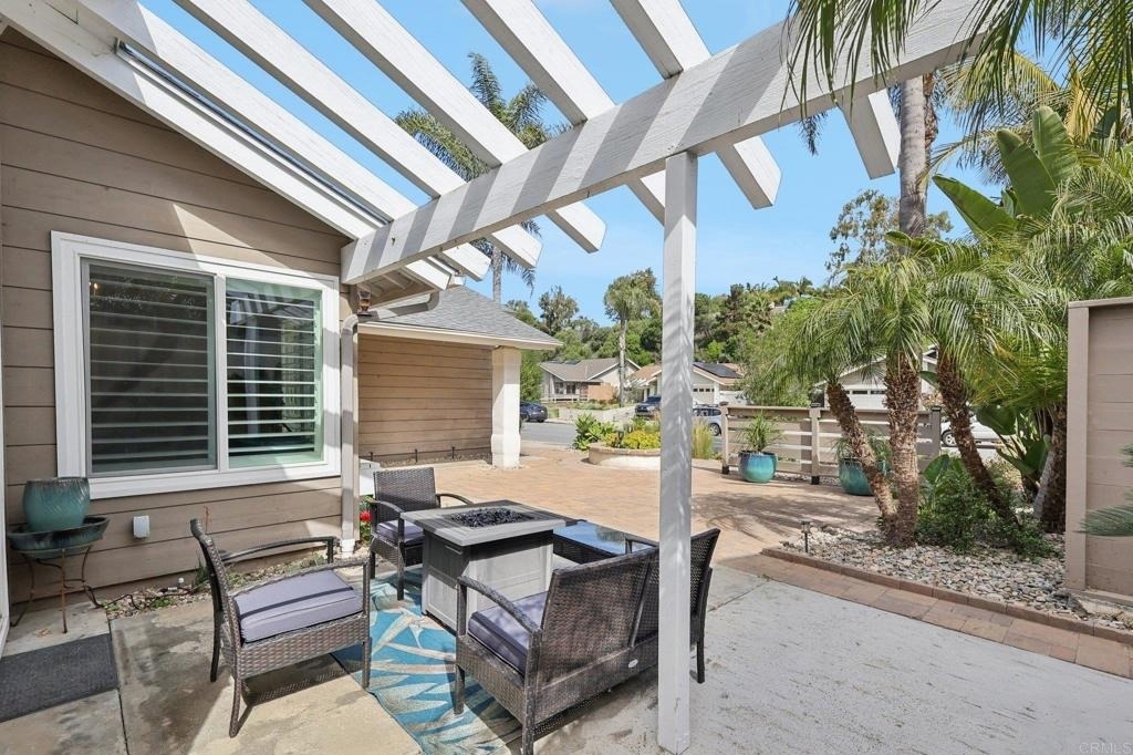 1767 Woodbine Place - Photo 1