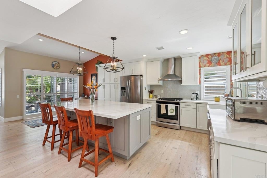1767 Woodbine Place - Photo 15