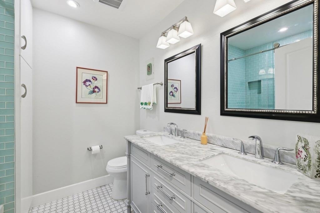 1767 Woodbine Place - Photo 30