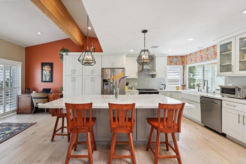 1767 Woodbine Place - Photo 12