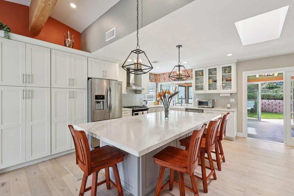 1767 Woodbine Place - Photo 11