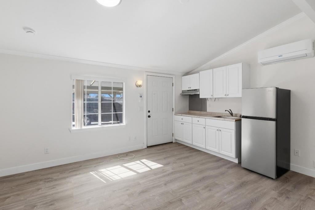 8894 Indiana Avenue - Photo 7