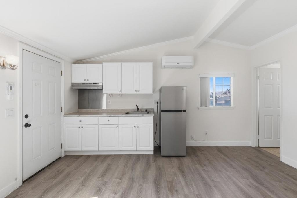 8894 Indiana Avenue - Photo 9