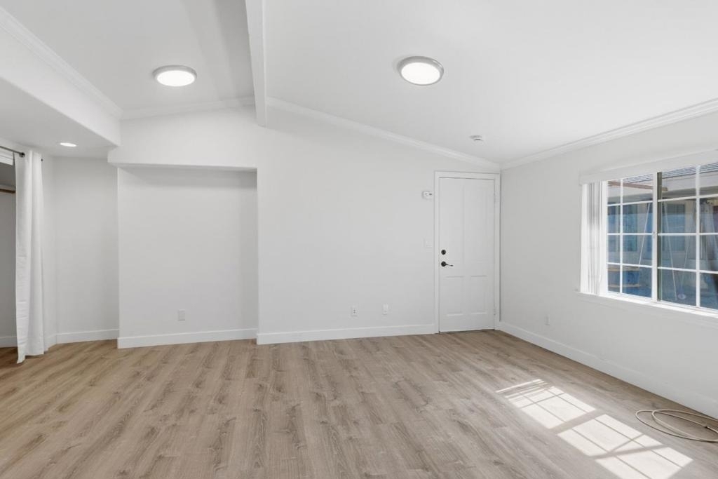 8894 Indiana Avenue - Photo 11