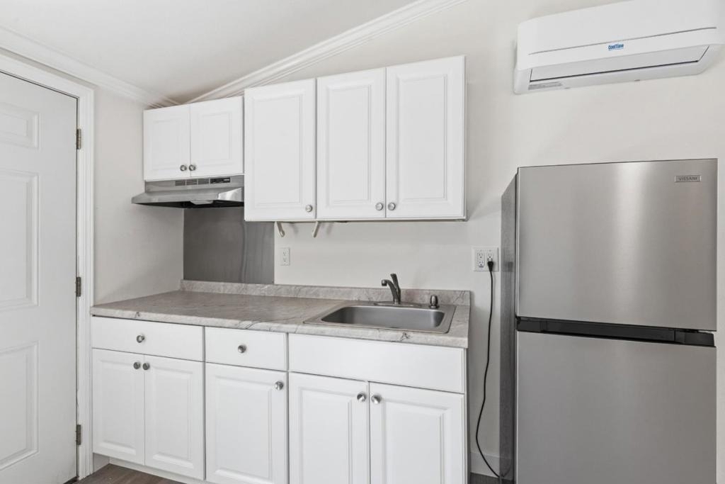 8894 Indiana Avenue - Photo 8